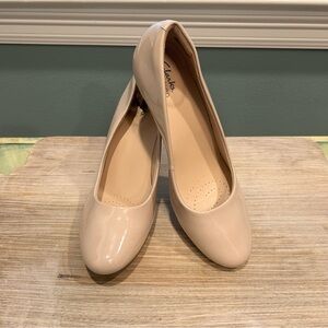 Clarks Women's “Ambyr Joy” Ultimate Comfort 3.5” Pumps Dusty Rose Patent Heel 9M